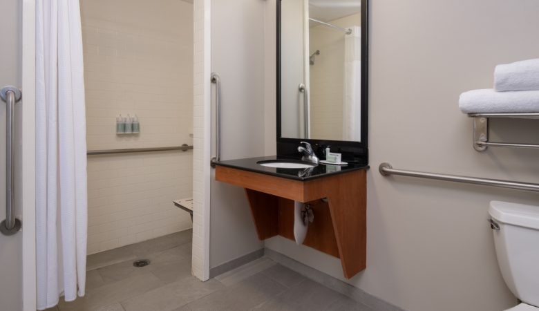 Studio Suite bathroom