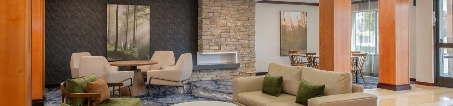 Fairfield Inn Santa Maria front desk